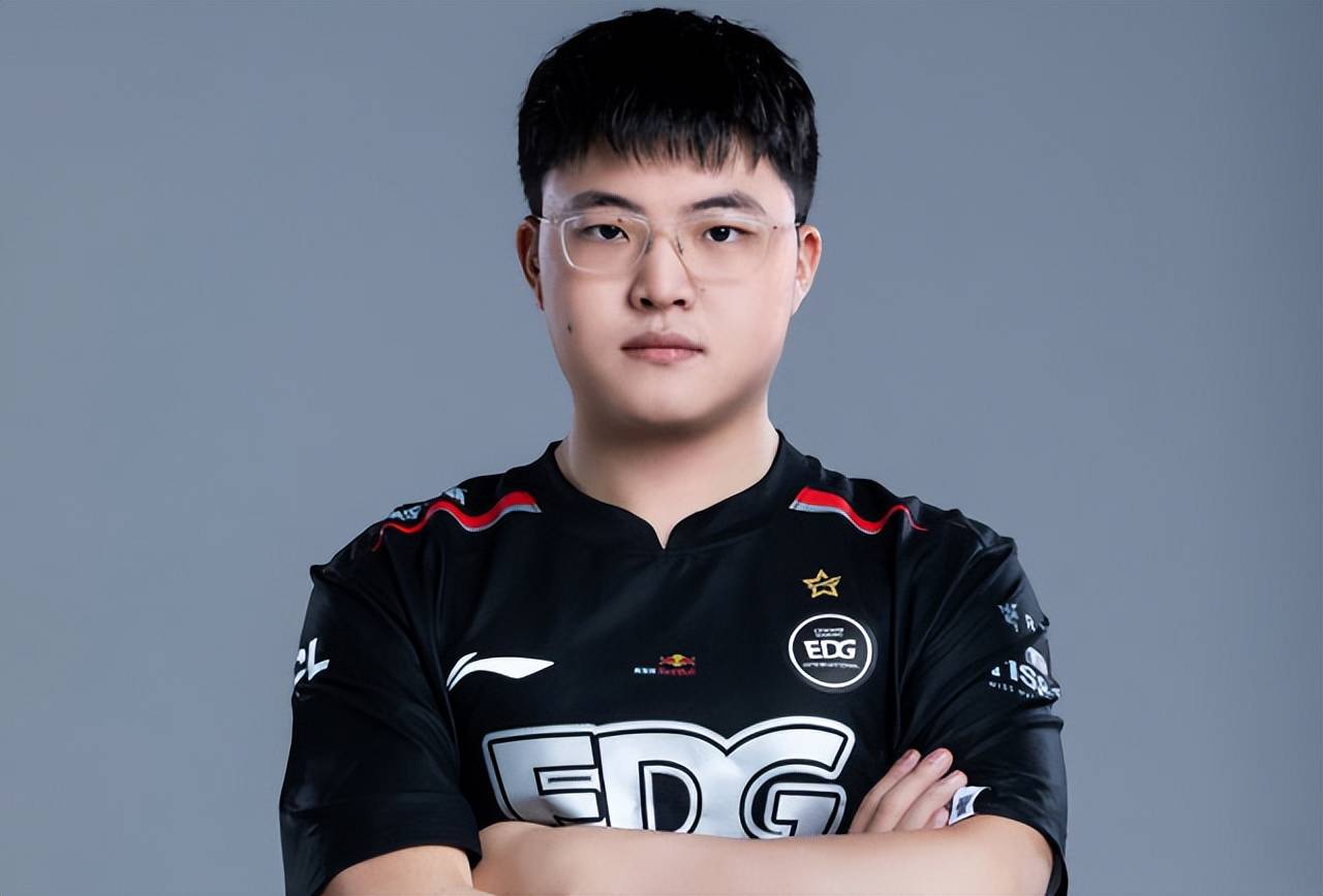  Uzi新星比分优势明显表现惊艳，MAD未来可期！